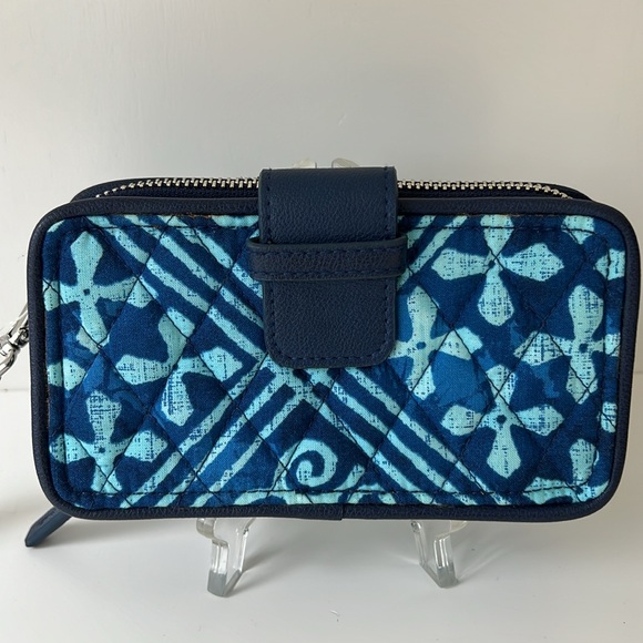 Vera Bradley Cuban Tiles RFID Zip Around Wallet Wristet Clutch - Picture 1 of 11